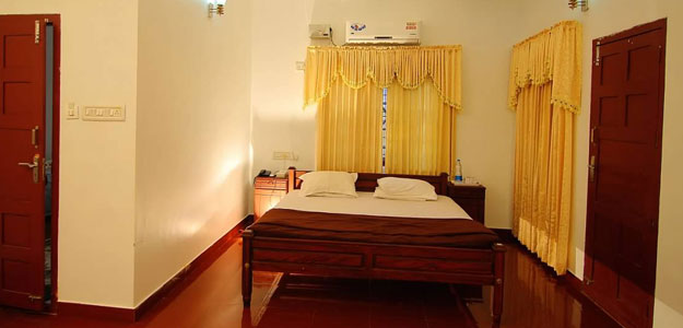 Ayuryogashram Ayurveda Treatment Centre Bedroom